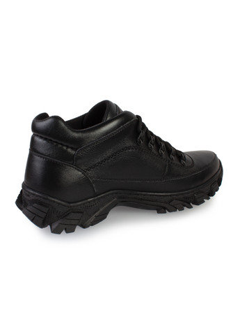 Черные зимние полуботинки мужские бренда 9501069_(1) ModaMilano