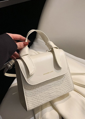 Женская квадратная сумочка кроссбоди рептилия на тонком ремешке белая молочная No Brand (259248596)