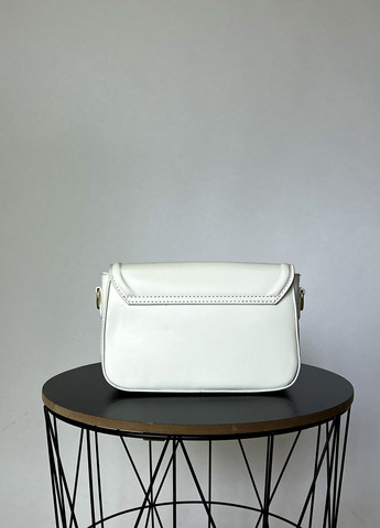 Жіноча сумка Tess біла No Brand (258925374)
