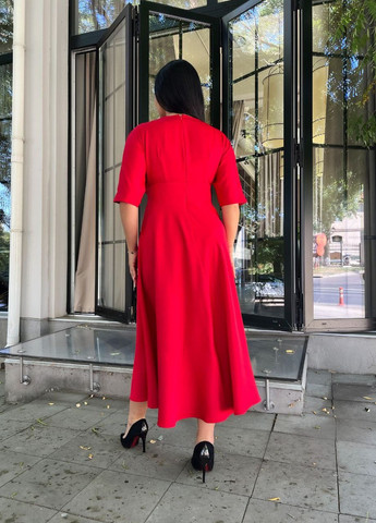 Червона жіноча сукня міді з креп-костюмки колір червоний р.48 444640 New Trend
