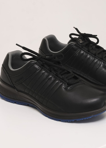 Черные демисезонные кроссовки мужские черные кожаные Grisport