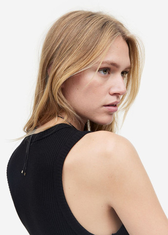 Черное повседневный платье H&M однотонное