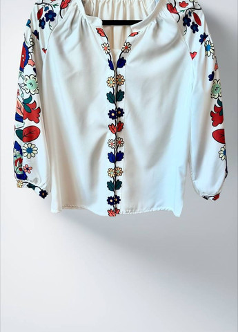 Біла демісезонна стильна блуза з квітковим принтом No Brand