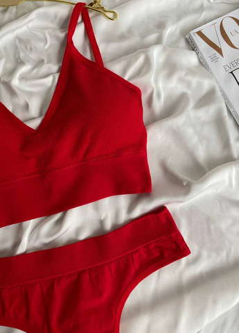 Червоний демісезонний жіночий комплект безшовної нижньої білизни No Brand