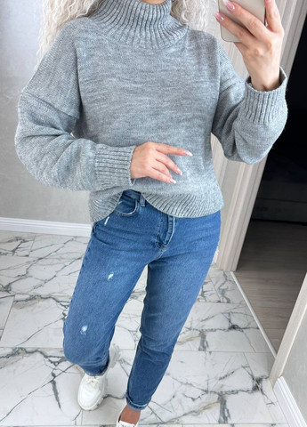 Серый демисезонный свитер Garna