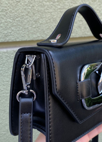 Женская классическая сумка через плечо кросс-боди на ремешке черная No Brand (267808951)