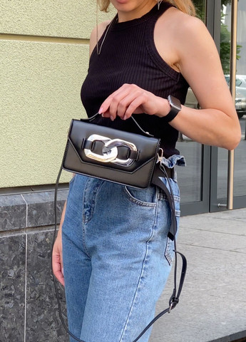 Жіноча класична сумка через плече крос-боді на ремінці чорна No Brand (267808951)