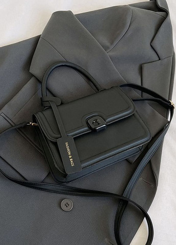 Женская классическая сумка 8747 кросс-боди на ремешке через плечо черная No Brand (274074222)