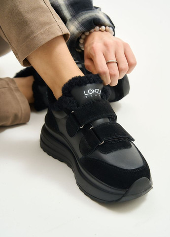 Черные зимние кроссовки 181024 Lonza