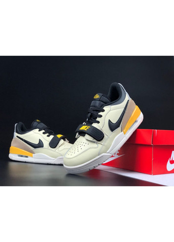 Бежеві Осінні кросівки чоловічі, вьетнам Nike Jordan Legacy 312 Low