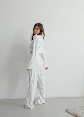 Жіночий спортивний костюм Lila колір білий р.M/L 442549 New Trend (265014166)