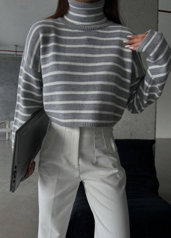 Серый демисезонный базовый свитер под горло в полоску BADU