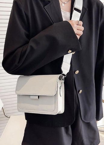 Жіноча класична сумка T-299 крос-боді через плече біла No Brand (276902687)