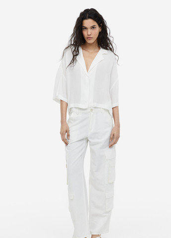 Белая летняя рубашка oversize с короткими рукавами H&M