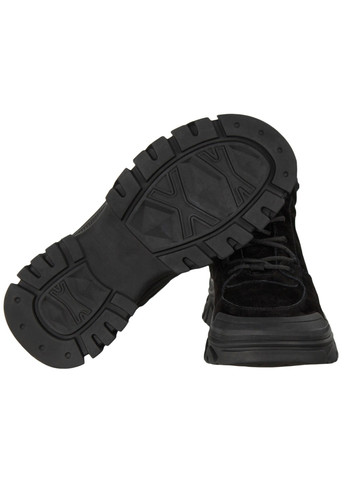 Зимние женские ботинки на низком ходу 199532 Buts из натуральной замши