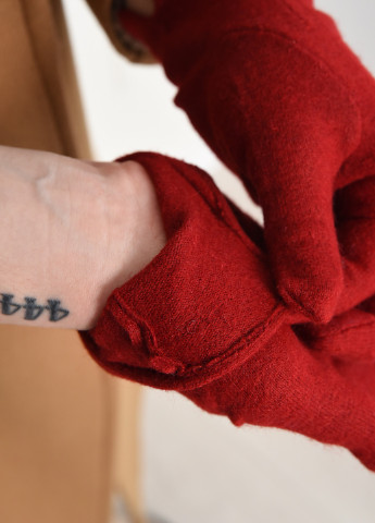 Перчатки женские текстильные бордового цвета Let's Shop (256699411)