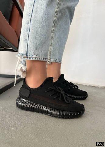 Черные демисезонные практические кроссовки No Brand