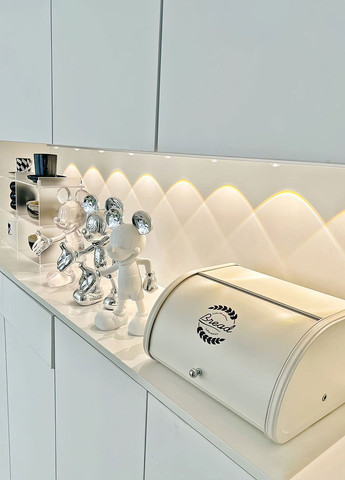 Світлодіодна лампа з акумулятором / led світильник з датчиком руху для кухні, ванної кімнати 30см 9160 Білий 68601 OnePro (268128364)