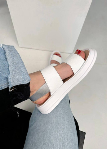 Белые босоножки Vakko на липучке