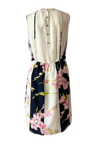 Комбинированное кэжуал платье Silvian Heach с цветочным принтом