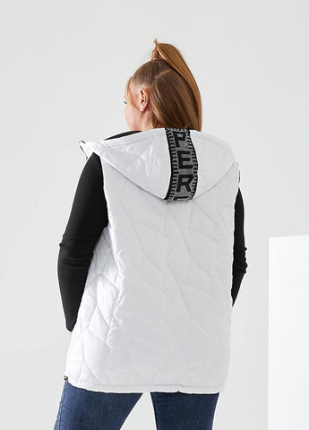 Жіноча жилетка з капюшоном колір білий р.48/50 440464 New Trend (261480810)