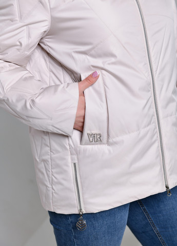 Бежевая демисезонная женская демисезонная короткая куртка большие размеры бежевая 723232 Visdeer