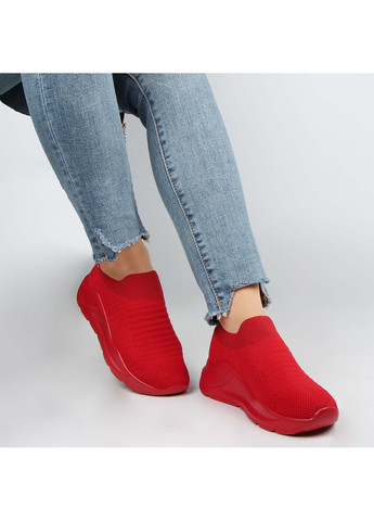 Красные осенние женские кроссовки Buts