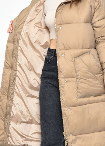 Бежевая зимняя куртка женская еврозима бежевого цвета с поясом Let's Shop