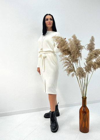 Молочное деловое, повседневный, кэжуал длинное ангоровое платье с поясом Fashion Girl