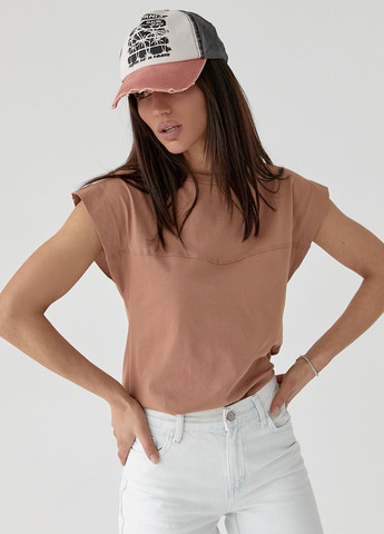 Коричневая летняя однотонная футболка с удлиненным плечевым швом - коричневый Lurex