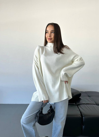 Белый женский свитер шерсть No Brand