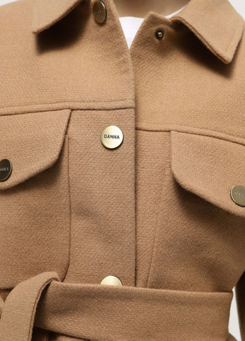 Бежевое демисезонное Пальто демисезонное бежевое 1921BJ пальто-рубашка DANNA