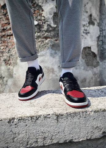 Темно-вишневые демисезонные мужские кроссовки осенние, низкие на шнуровке, красные No Brand