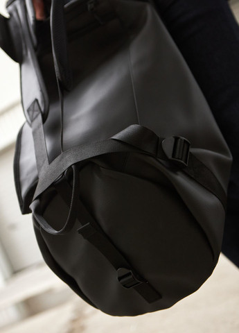 Сумка-рюкзак бочка чорна з кишенею для взуття 37L на 3 відділення No Brand (260341352)