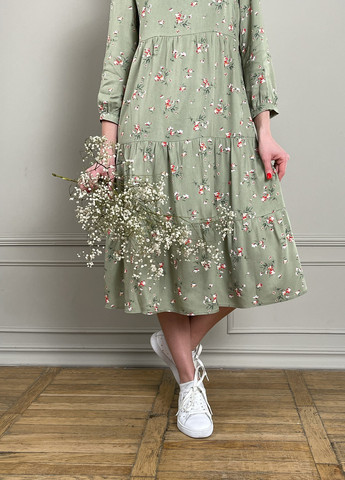 Оливковое кэжуал платье миди колокол, а-силуэт BeART с цветочным принтом