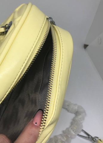 Женская сумочка с ремешком цвет желтый 435454 New Trend (259328421)
