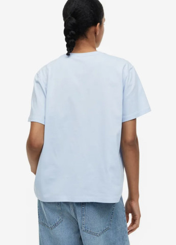 Светло-голубая всесезон футболка с принтом с коротким рукавом H&M
