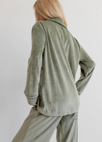 Фісташкова жіноча піжама велюр jeny на гудзиках кольору фісташка р.l 442571 New Trend