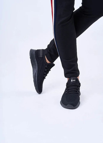 Черные демисезонные кроссовки 174608 Lonza