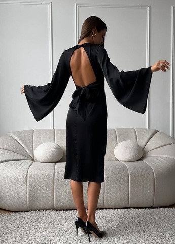 Черное шикарное шёлковое платье с открытой спиной и грудью, нежное длинной платье с резиночками и с завязками сзади No Brand