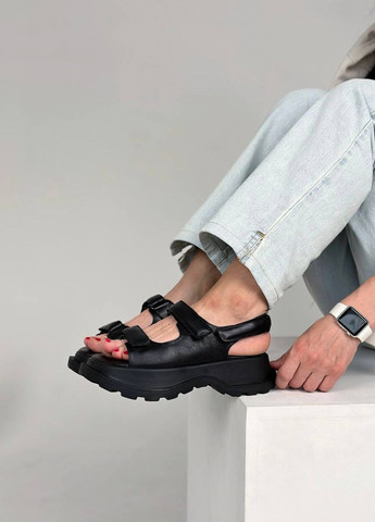 Черные босоножки Vakko на липучке