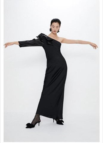 Чорна шикарна вечірня сукня максі на одне плече з бантом Zara