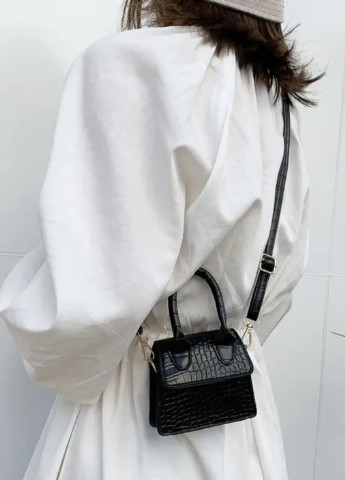 Женская классическая маленькая сумочка на ремешке кросс-боди через плечо. No Brand (256989680)