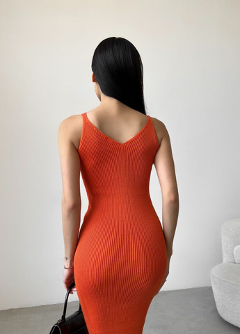 Оранжевое кэжуал платье вязаное Larionoff однотонное