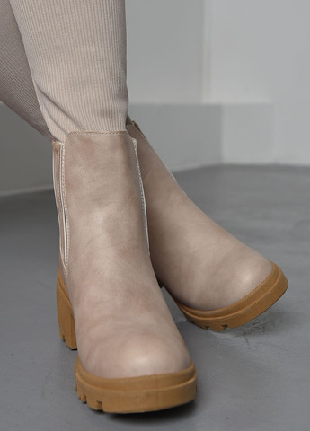 Осенние ботинки женские демисезонные цвета мокко дезерты Let's Shop без декора из искусственной кожи