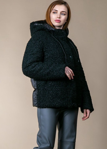 Чорна зимня куртка зимова з еко-овчини і плащової тканини CHICLY