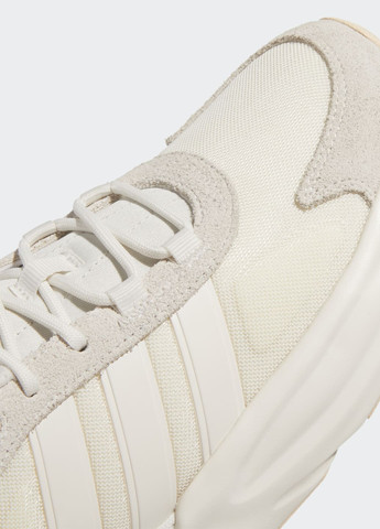 Белые всесезонные кроссовки для бега ozelle cloudfoam lifestyle adidas