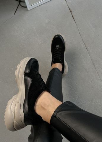 Чорні осінні приголомшлеві жіночі кросівки з натуральної шкіри та замші InFashion Кросівки