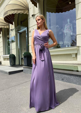 Фиолетовое длинное платье No Brand