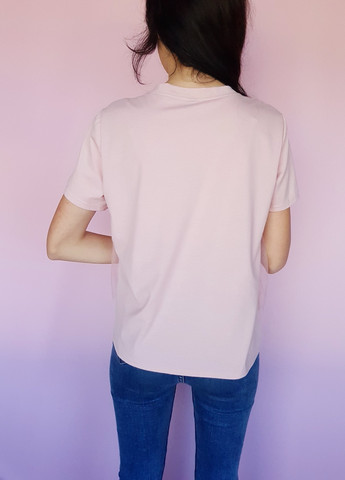Пудровая футболка с белым кружевом No Brand - (258615196)
